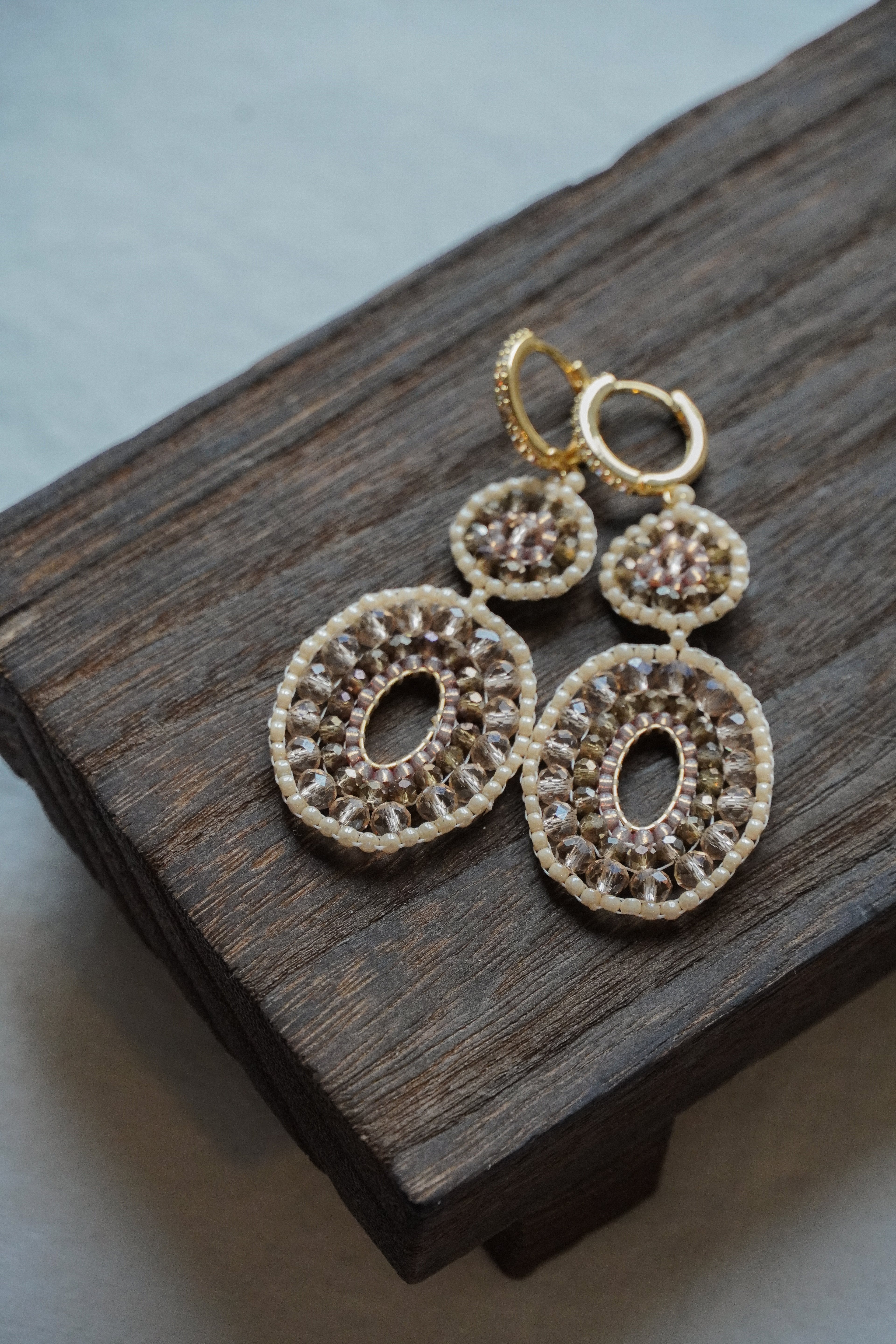 Modell „Elsa“ in Creme/beige