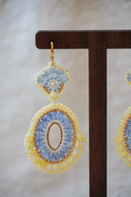 Modell "Elsa" in butteryellow/hellblau