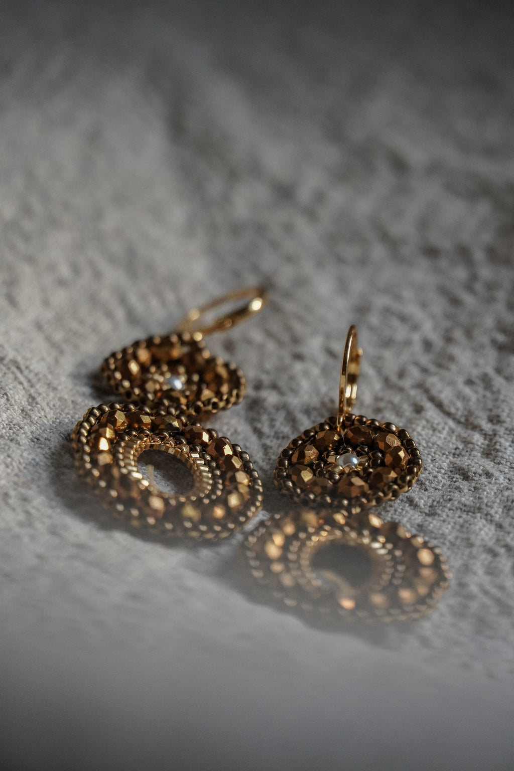 Ohrringe „Moa“ in bronze/gold