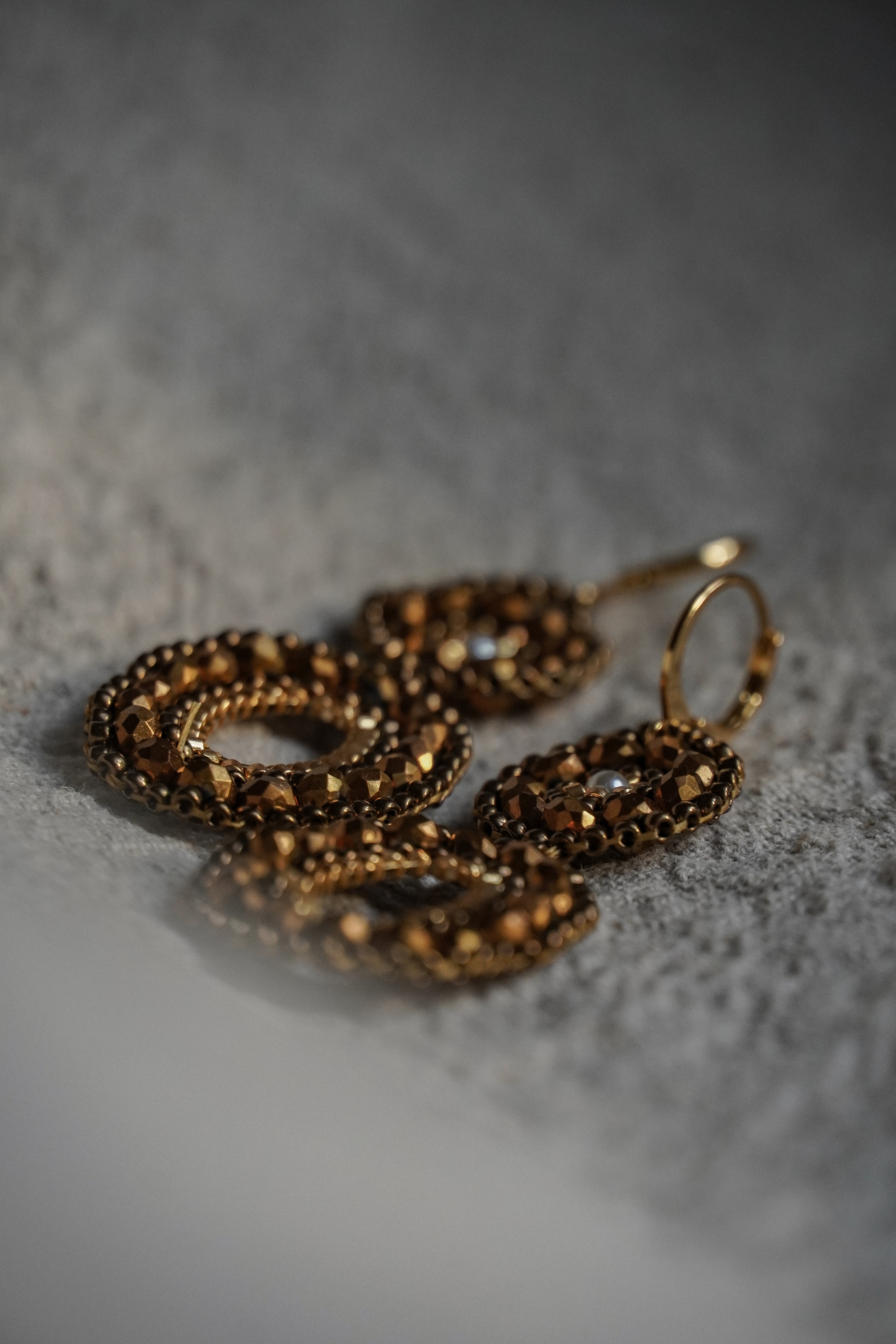 Ohrringe „Moa“ in bronze/gold