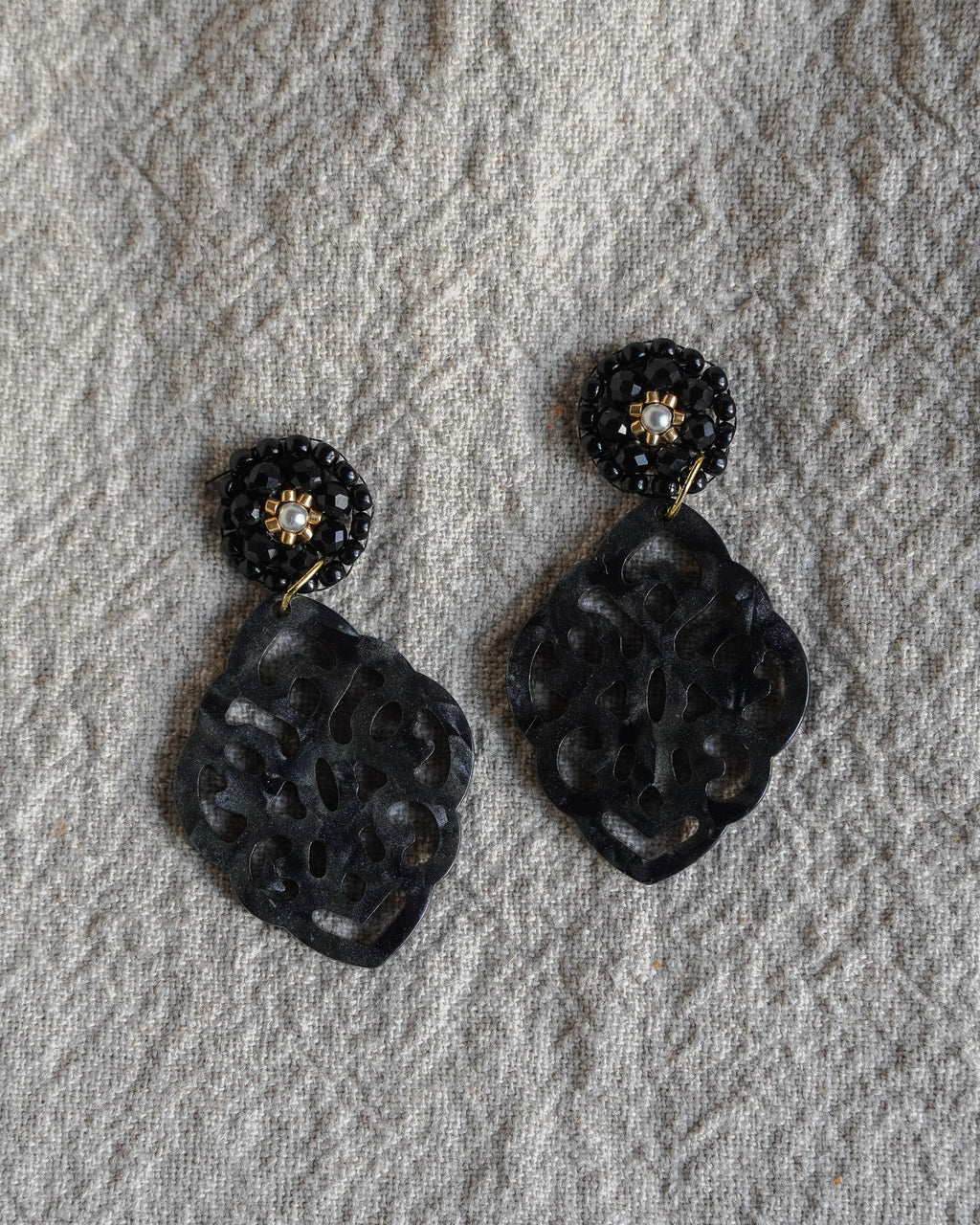 Ohrringe „Lulea“ in schwarz/gold