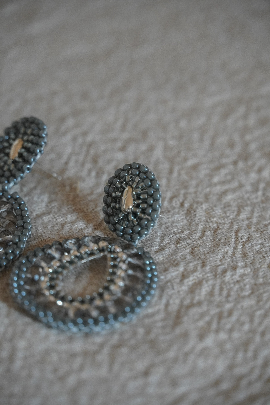 Modell "Frieda" in Silber/Grau