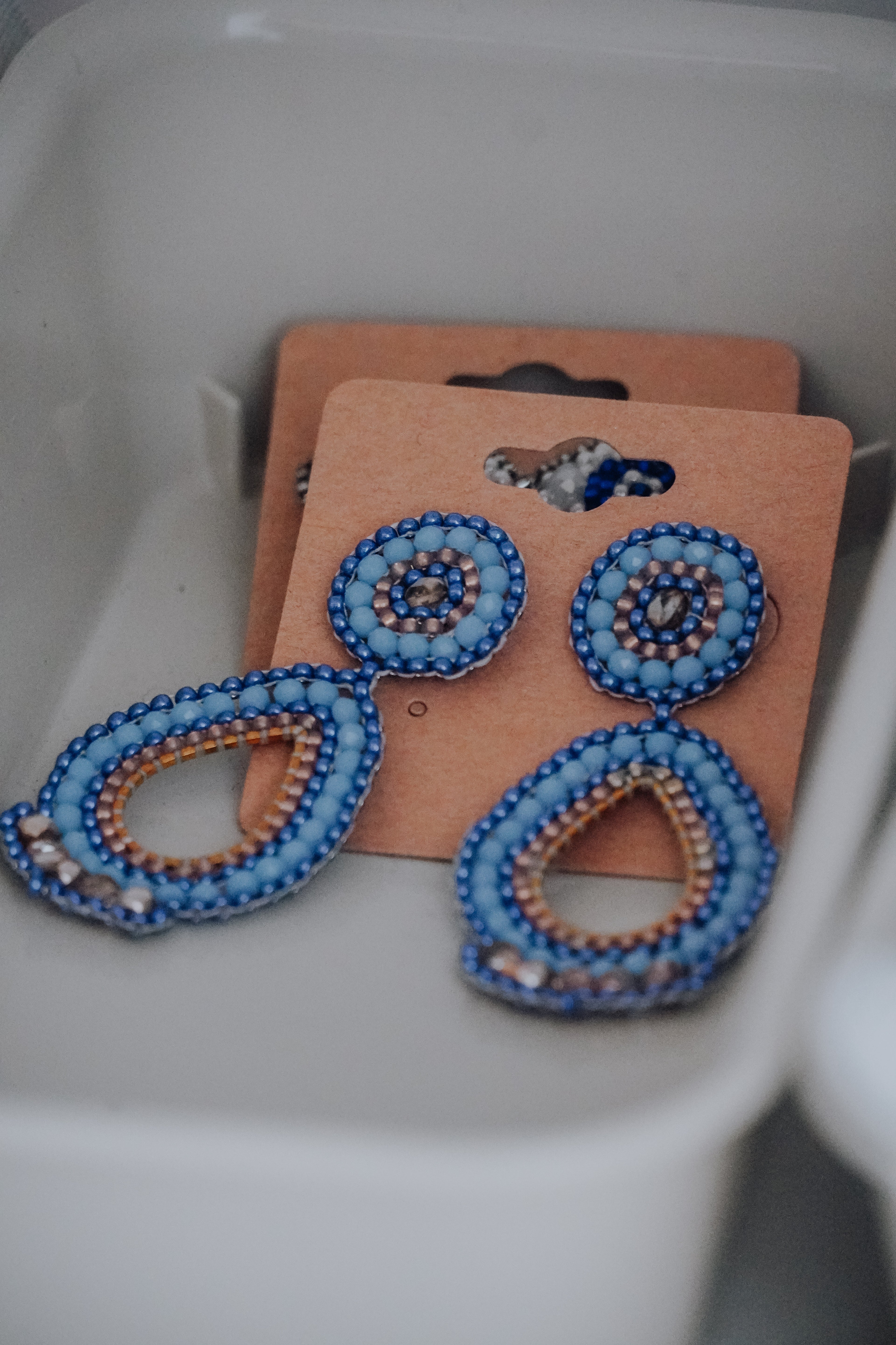 Handgenähte Ohrringe "Snö"